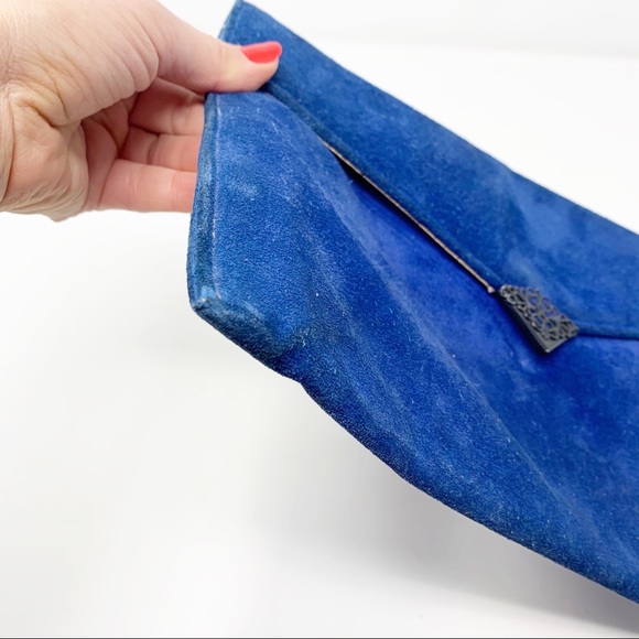 ๐5/$30 Vintage Blue Suede Envelop Clutch - Picture 8 of 9